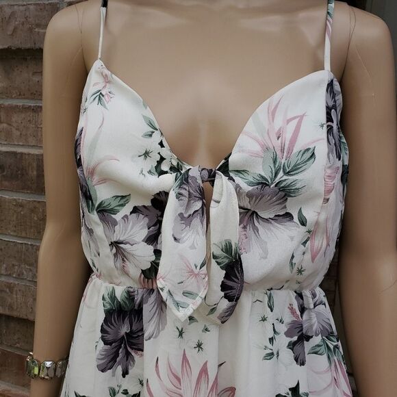 New Sienna sky  floral mini dress - Picture 6 of 9